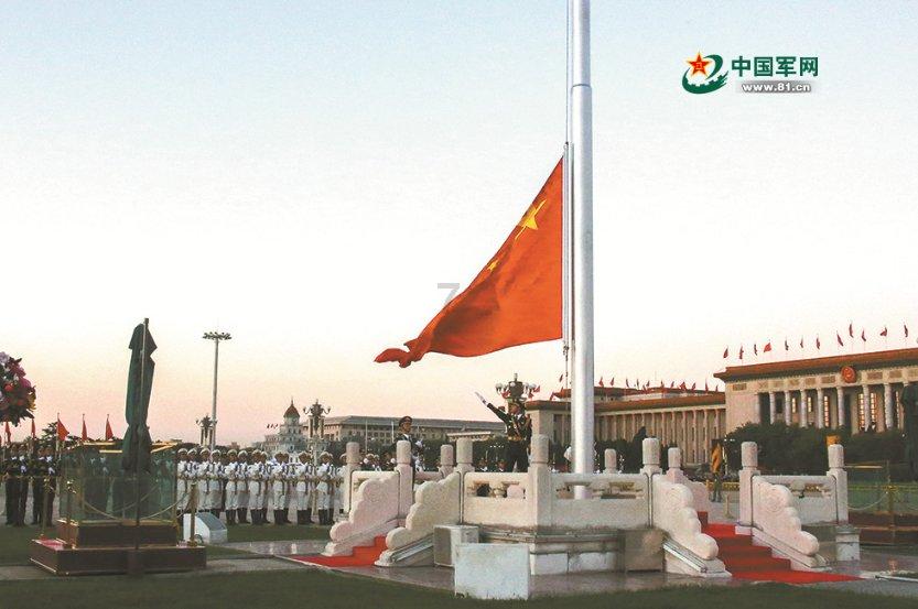 我的狗狗总是放屁 怎么回事`？？？ 超级臭